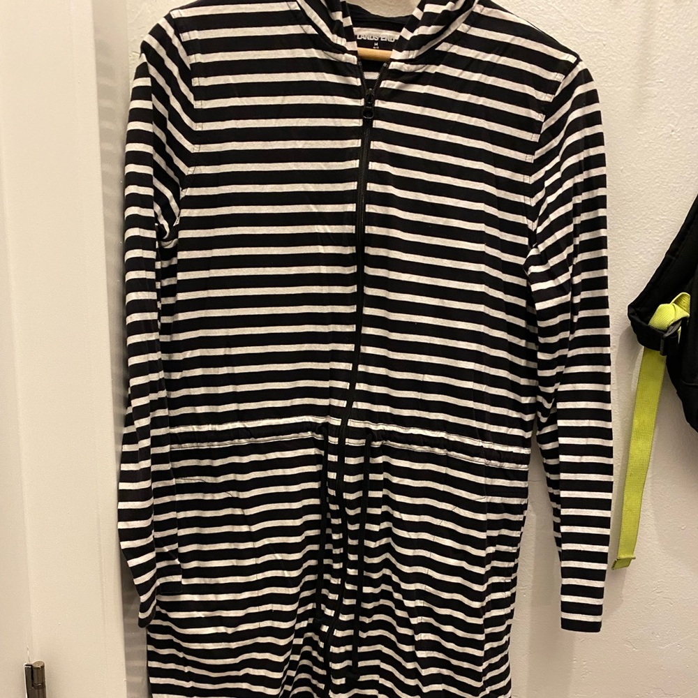 Lands end Sz M EUC swimsuit cover